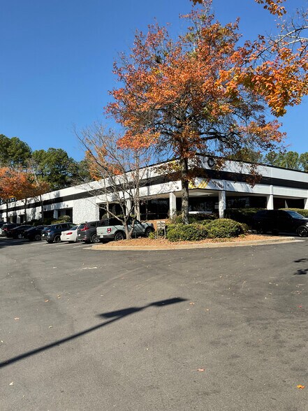 More Photos Of 2700 Northeast Expy, Atlanta Unknown For Lease