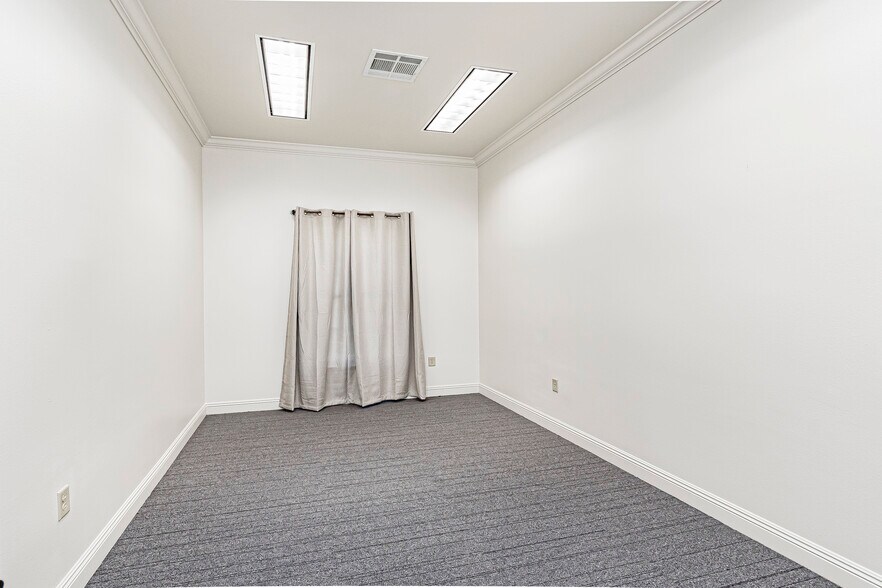 More Photos Of 4603 Bluebonnet Blvd, Baton Rouge Office For Sale