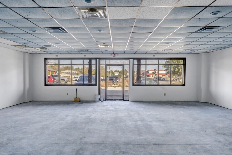 More Photos Of 1281 S Houston Lake Rd, Warner Robins General Retail For Sale