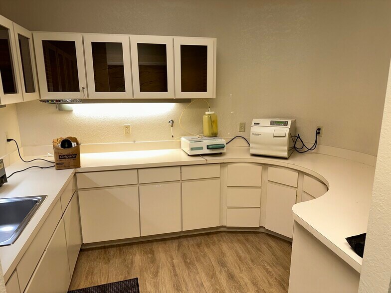 More Photos Of 3875 S Florida Ave, Lakeland Medical For Sale
