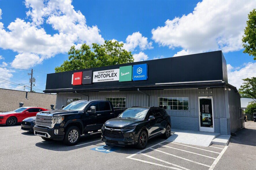 More Photos Of 6401 Spring St, Douglasville Freestanding For Lease