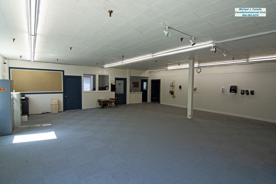 More Photos Of 545 E 4th St, Jacksonville Warehouse For Sale