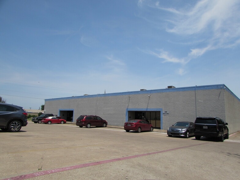 Primary Photo Of 4570-4576 Brass Way, Dallas Unknown For Lease