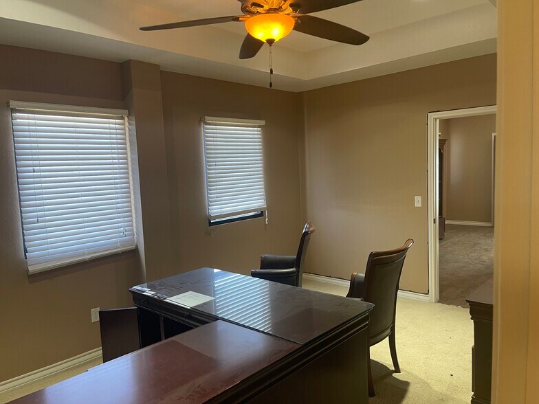 More Photos Of 14625 N Hollyhock Ave, Gardendale Warehouse For Sale