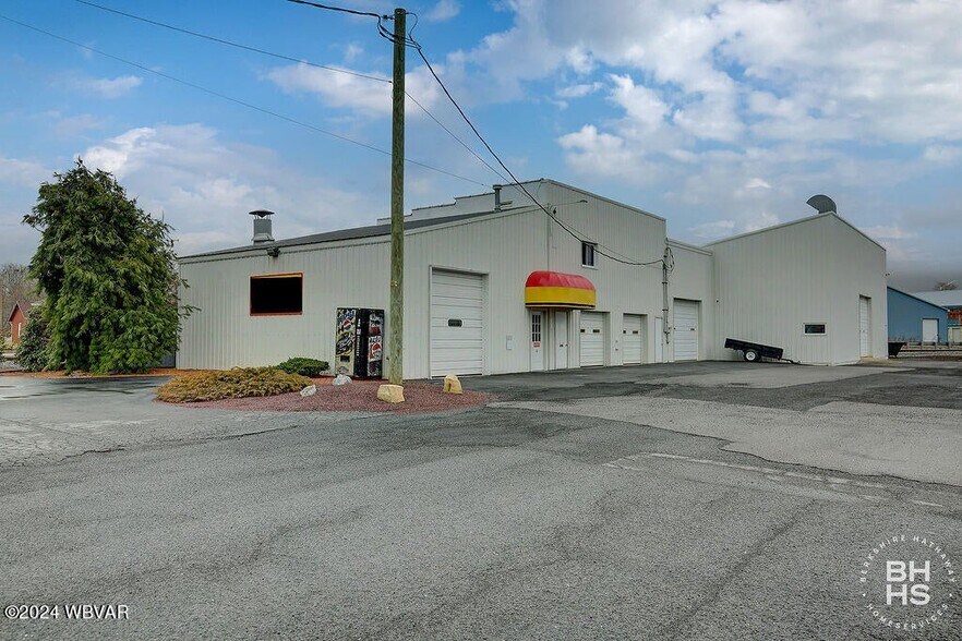 More Photos Of 102 S Henderson St, Lock Haven Auto Repair For Sale