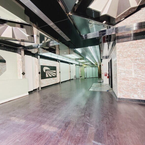 More Photos Of 384 Fifth Ave, New York Office For Lease