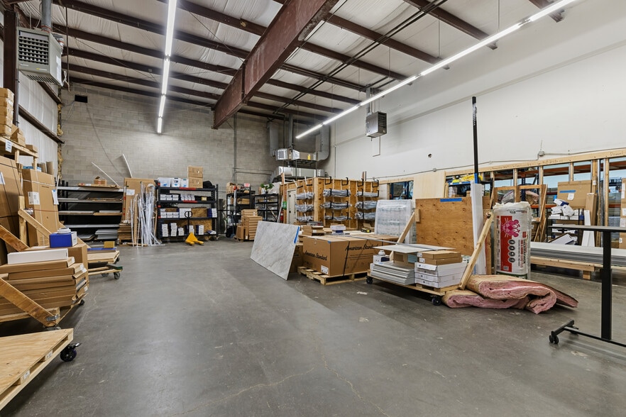 More Photos Of 51 Harvey Rd, Londonderry Warehouse For Sale