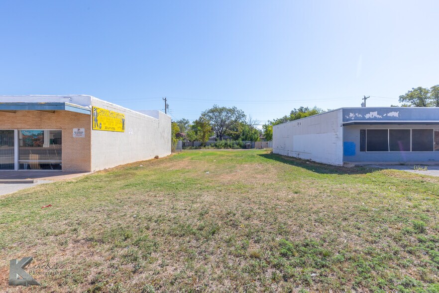 More Photos Of 817 Butternut St, Abilene Flex For Sale