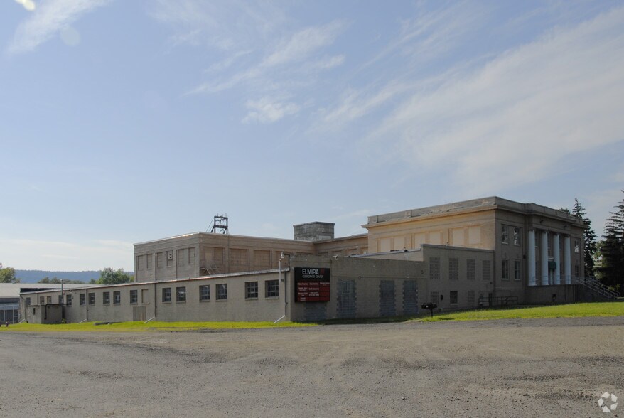 More Photos Of 1575 Lake St, Elmira Manufacturing For Lease