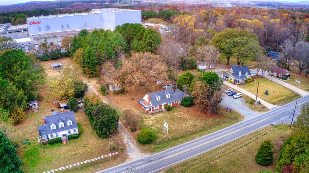 More Photos Of 1190 S NC 16 Business Hwy, Stanley Flex For Sale