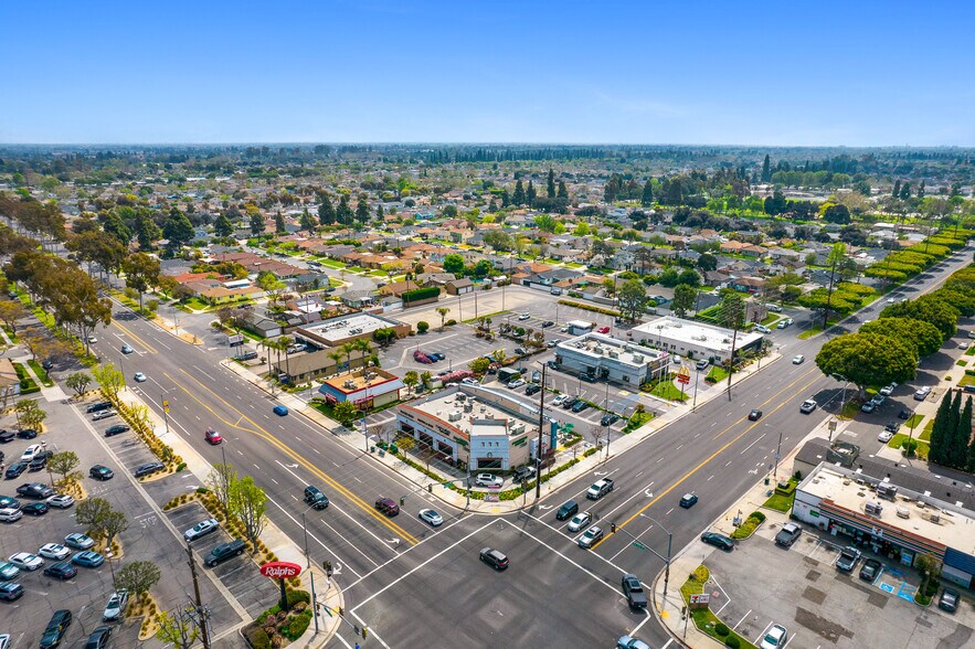 More Photos Of 5900-5912 Del Amo Blvd, Lakewood Freestanding For Sale