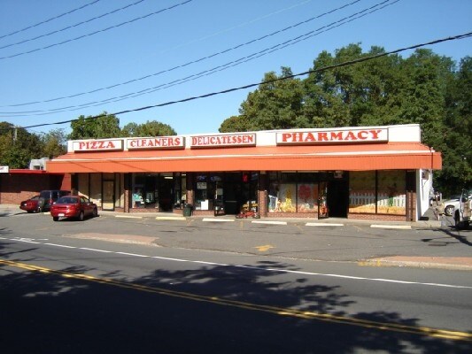 More Photos Of 623-629 E Main St, Kings Park Storefront For Sale