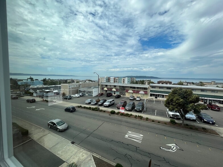 More Photos Of 22506 Marine View Dr S, Des Moines Office For Lease