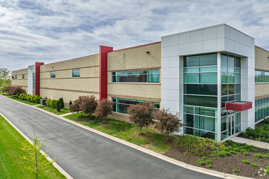 More Photos Of 41150 Van Born Rd, Canton Township Warehouse For Lease