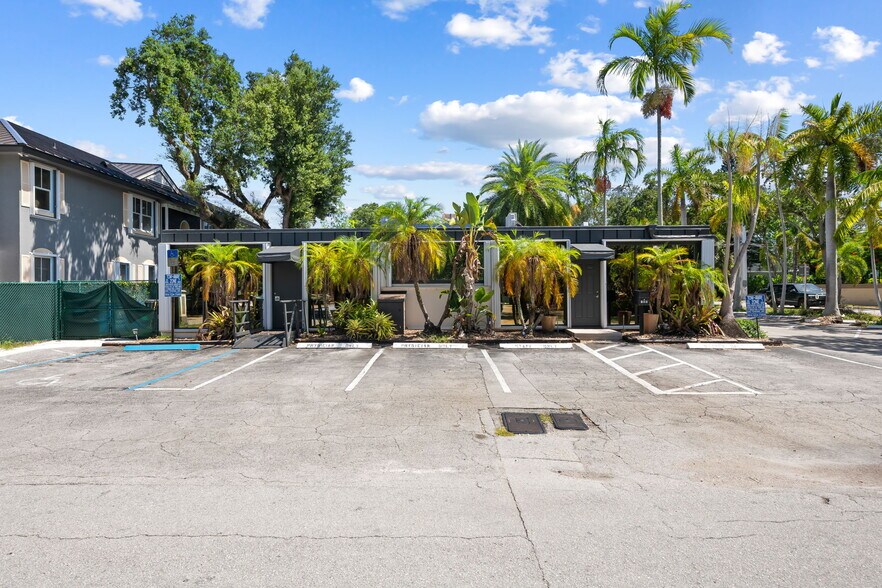 More Photos Of 100 SE 15th Ave, Fort Lauderdale Medical For Lease