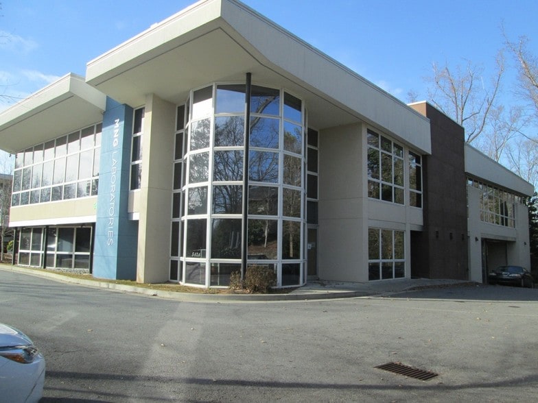 More Photos Of 5424 Glenridge Dr NE, Atlanta Office For Sale