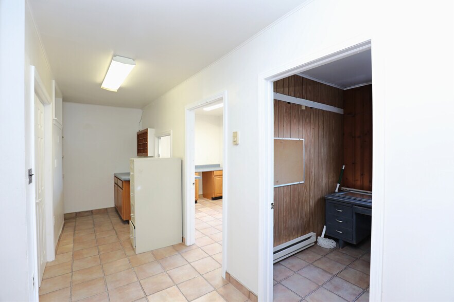 More Photos Of 14311 Route 9W, Ravena Apartments For Sale