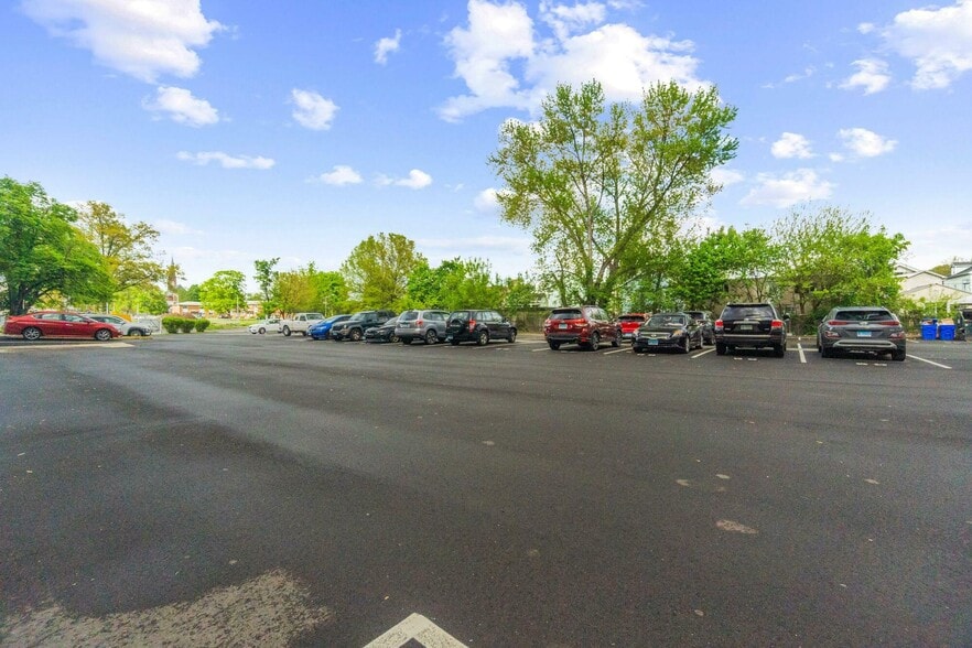 More Photos Of 71 Catlin St, Meriden Multifamily For Sale
