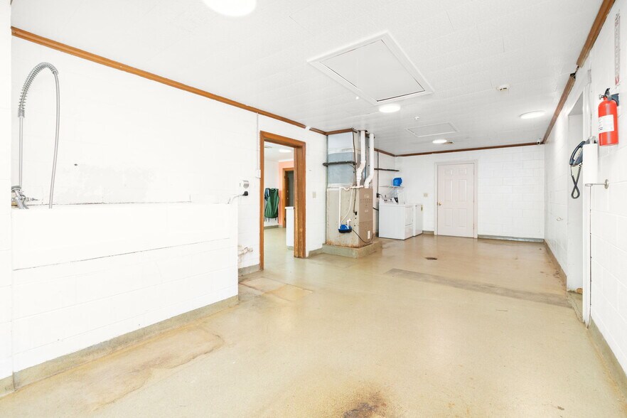 More Photos Of 101 Lea Rd, Kenbridge Rehabilitation Center For Sale
