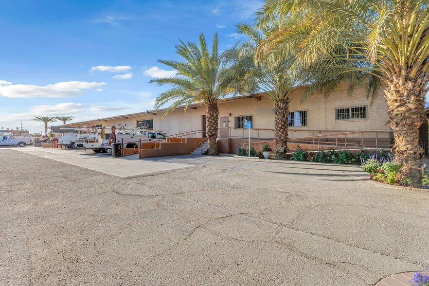 More Photos Of 81500 Industrial Pl, Indio Warehouse For Sale