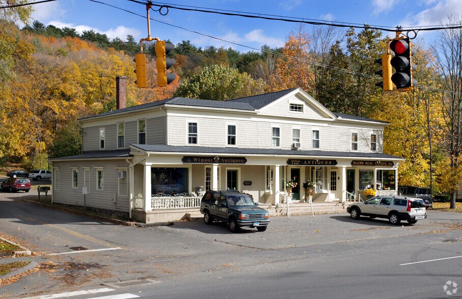 Primary Photo Of 289 Main St S, Woodbury Freestanding For Lease