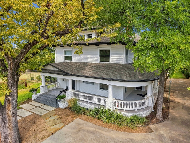 More Photos Of 1417 8th Ave, Fort Worth Hospitality For Sale
