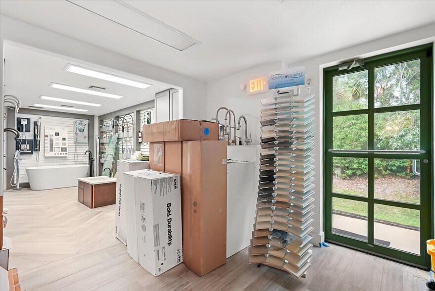 More Photos Of 141 Parliament Loop, Lake Mary Office For Sale