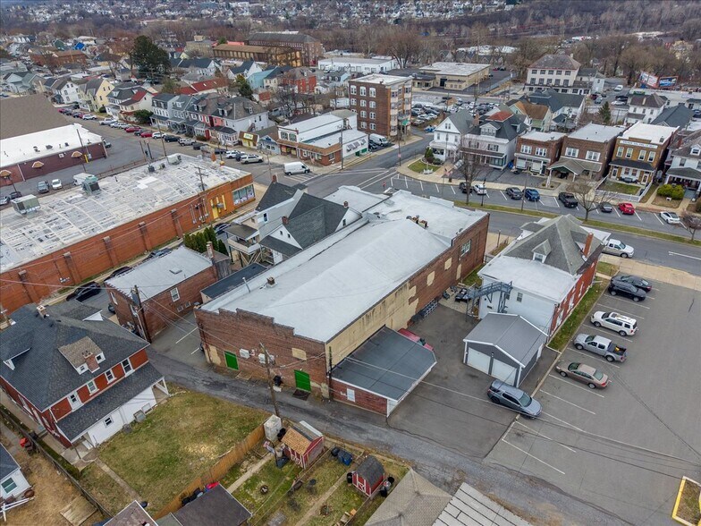 More Photos Of 1707 Washington Blvd, Easton Storefront Retail Residential For Sale