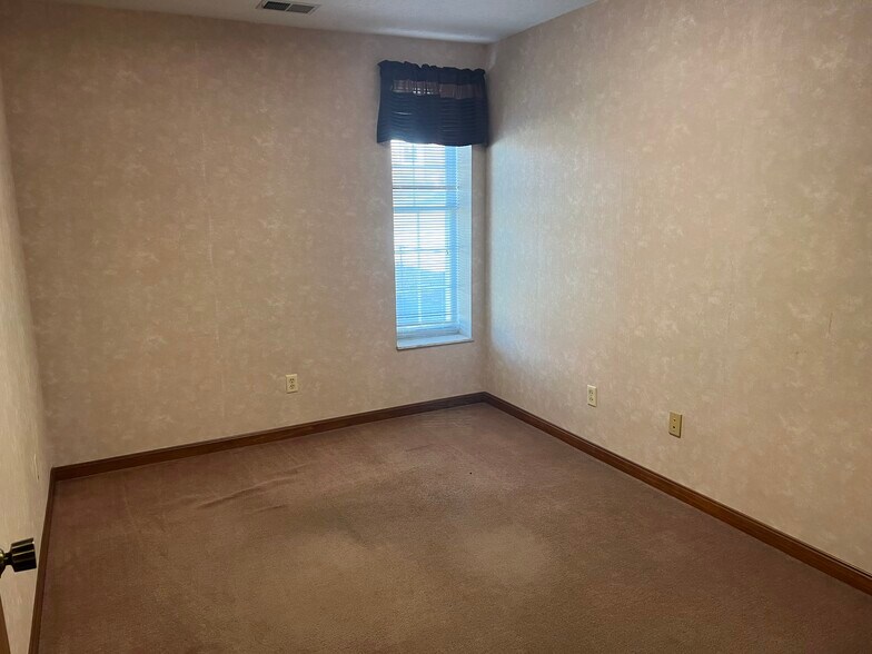 More Photos Of 1100 Murdoch Ave, Parkersburg Storefront Retail Residential For Sale