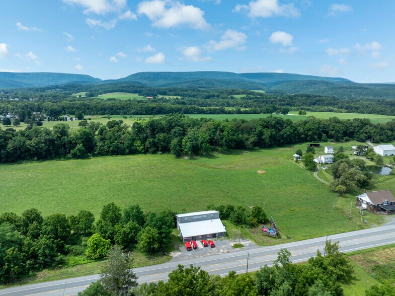 More Photos Of 3340 E Pleasant Valley Blvd, Altoona Freestanding For Sale