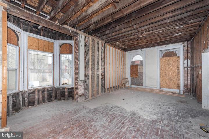 More Photos Of 1100 W Lafayette Ave, Baltimore Apartments For Sale