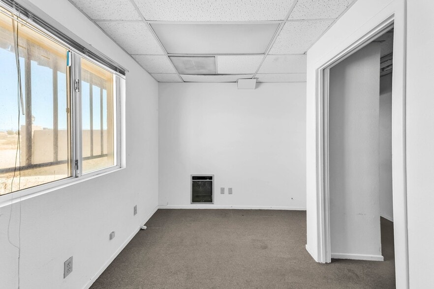 More Photos Of 42725 2nd St E, Lancaster Manufacturing For Sale