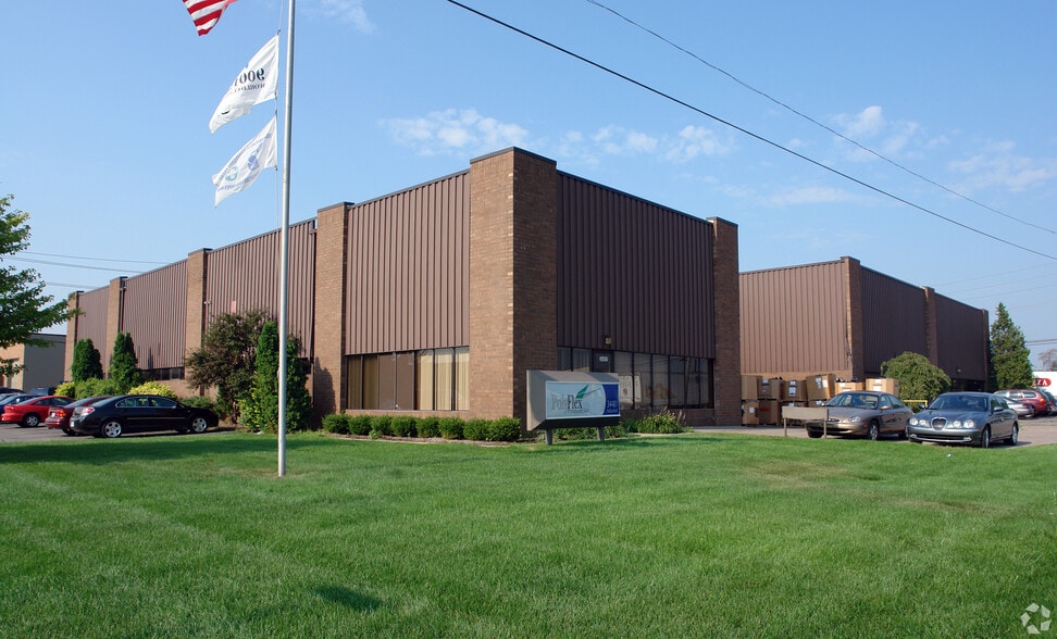Primary Photo Of 34481-34489 Industrial Rd, Livonia Manufacturing For Lease