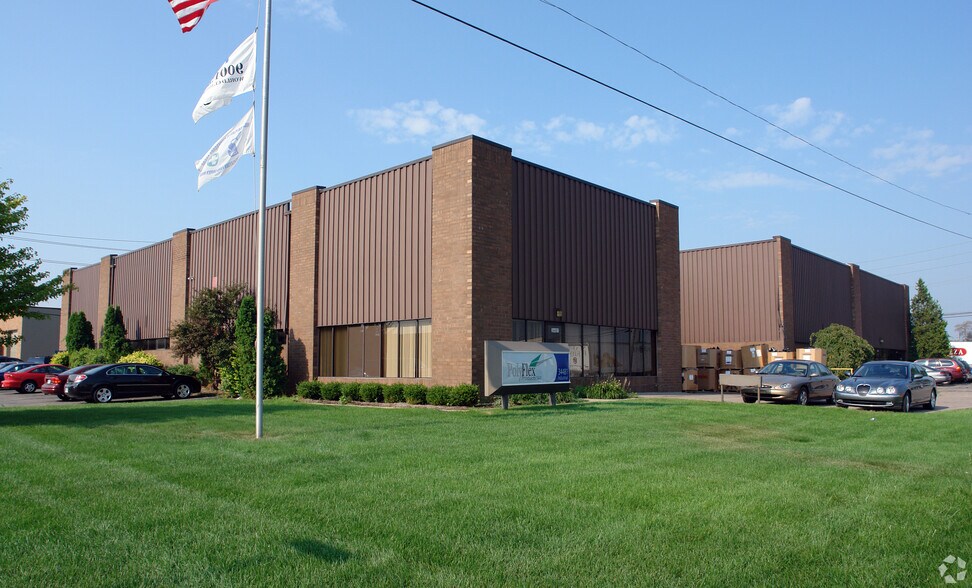 Primary Photo Of 34481-34489 Industrial Rd, Livonia Manufacturing For Lease