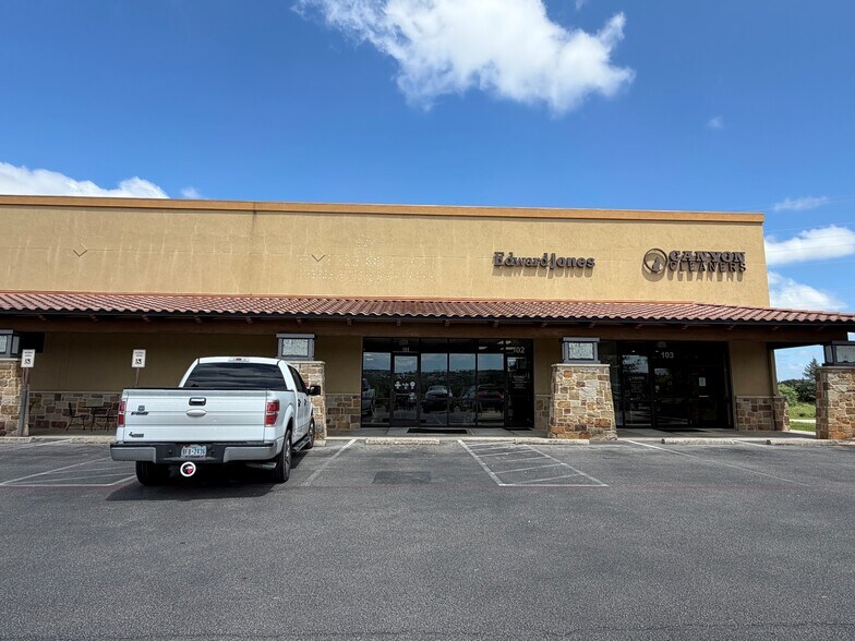 More Photos Of 9710 FM 2147, Horseshoe Bay General Retail For Lease