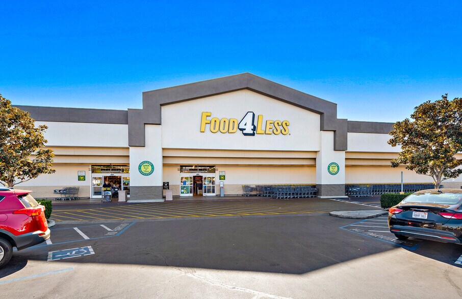 More Photos Of 1616-1680 W Katella Ave, Anaheim Unknown For Lease