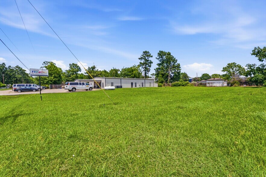 More Photos Of 16737 Sprawling Oaks Dr, Conroe Daycare Center For Sale