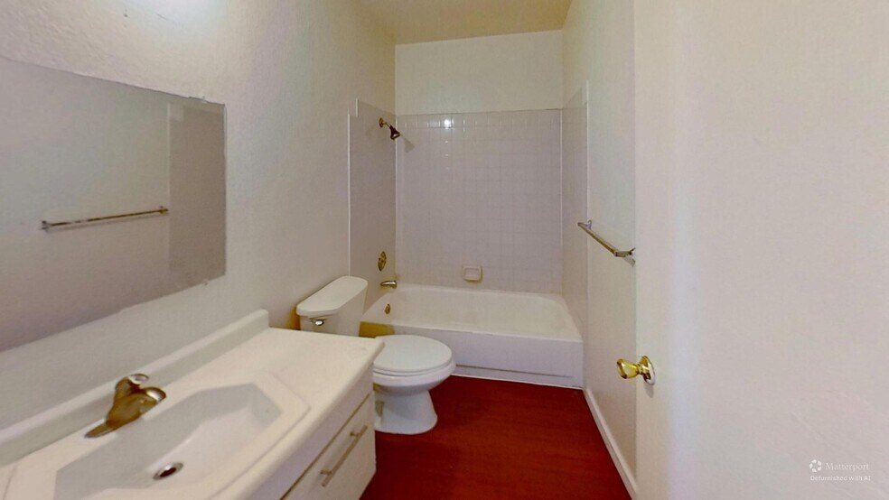 More Photos Of 1932 Lirio Way, Las Vegas Apartments For Sale