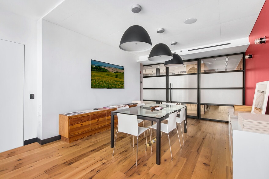 More Photos Of 64-66 White St, New York Loft Creative Space For Sale