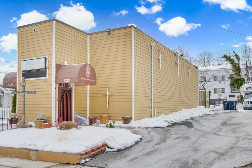 More Photos Of 5219 Call Pl SE, Washington Religious Facility For Sale