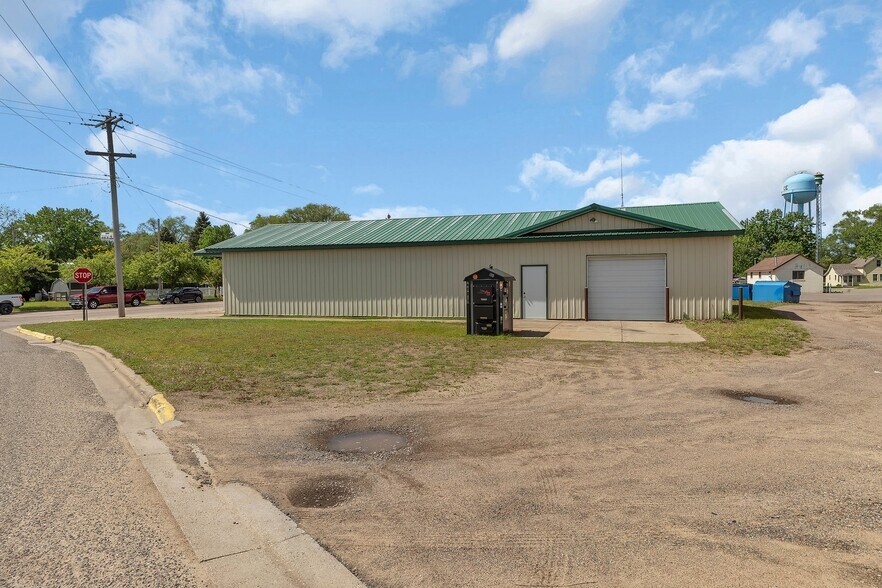 More Photos Of 245 E Main St, Rice Freestanding For Sale