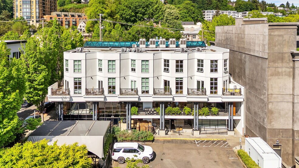 More Photos Of 2285 NW Flanders St, Portland Apartments For Sale