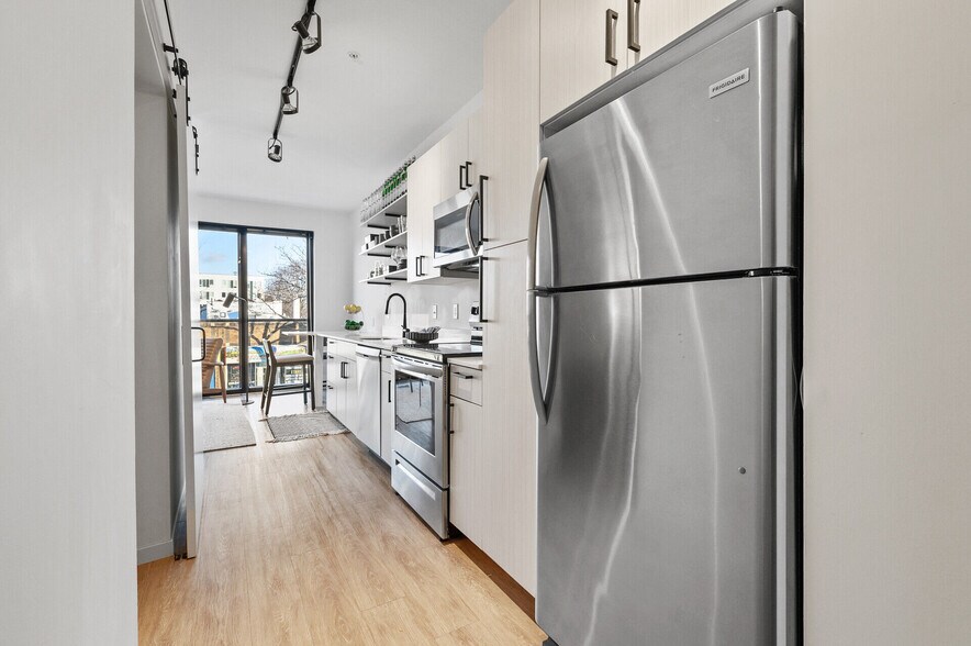 More Photos Of 2640 Nicollet Ave, Minneapolis Apartments For Sale
