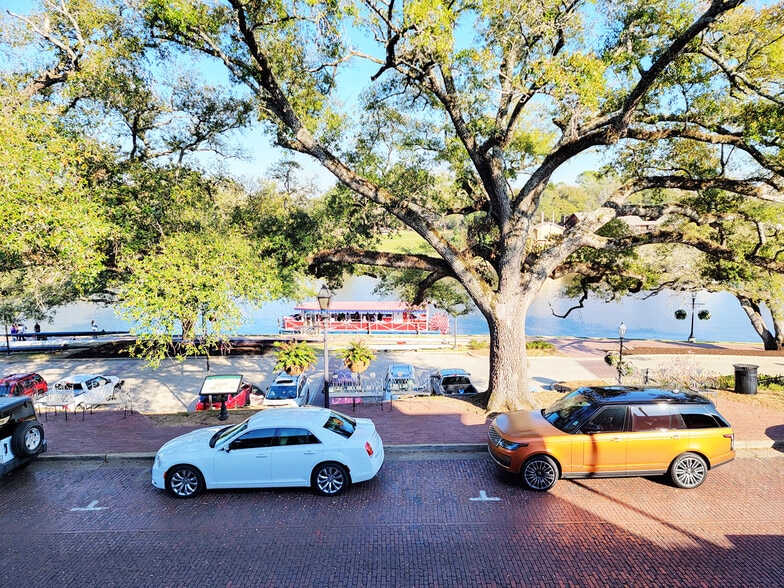 More Photos Of 520-524 Front St, Natchitoches Storefront Retail Residential For Sale