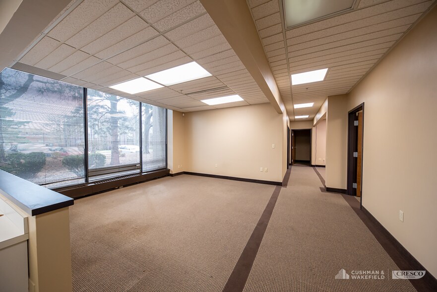 More Photos Of 23240 Chagrin Blvd, Beachwood Office For Lease