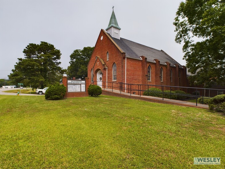 Primary Photo Of 108 US Highway 158, Roanoke Rapids Religious Facility For Sale