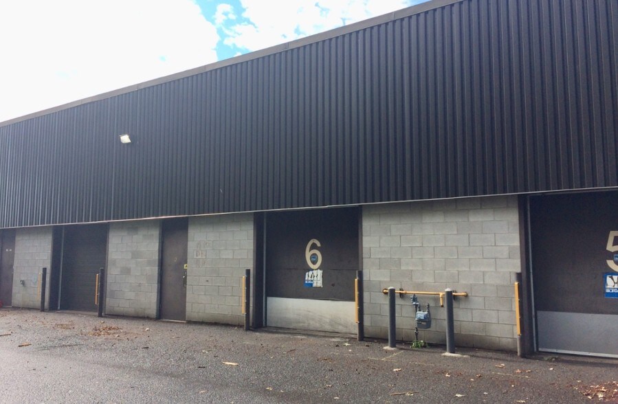 More Photos Of 1475 Star Top Rd, Ottawa Flex For Lease