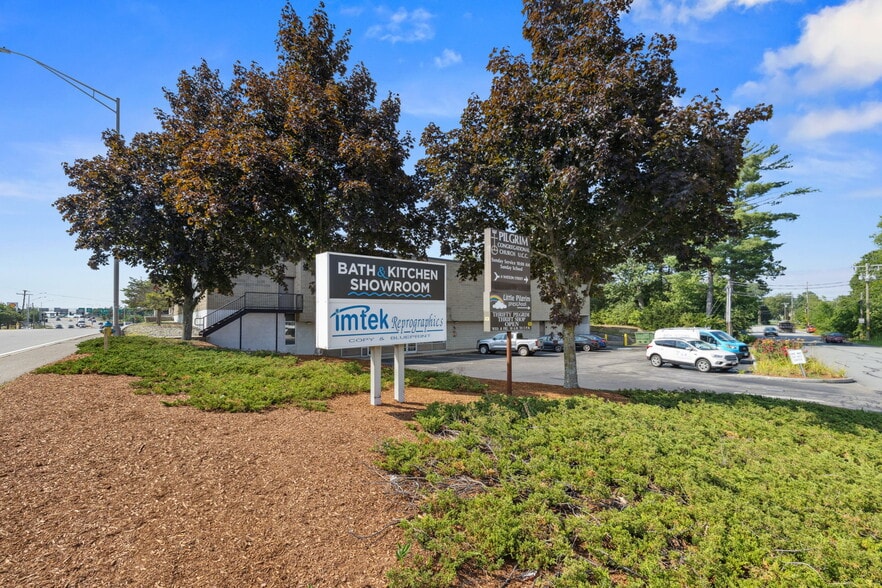 More Photos Of 175 Amherst St, Nashua Freestanding For Lease