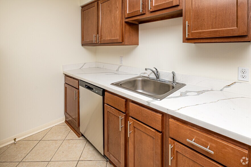 More Photos Of 6564 Fleur De Lis Dr, New Orleans Apartments For Sale