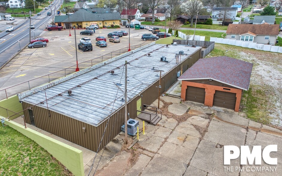 Primary Photo Of 4540 Emerson Ave, Parkersburg Bar For Sale